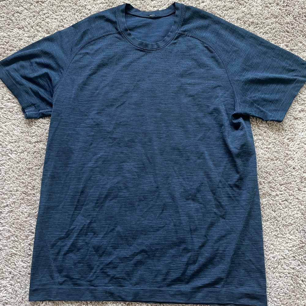 METAL VENT TECH lululemon Size M